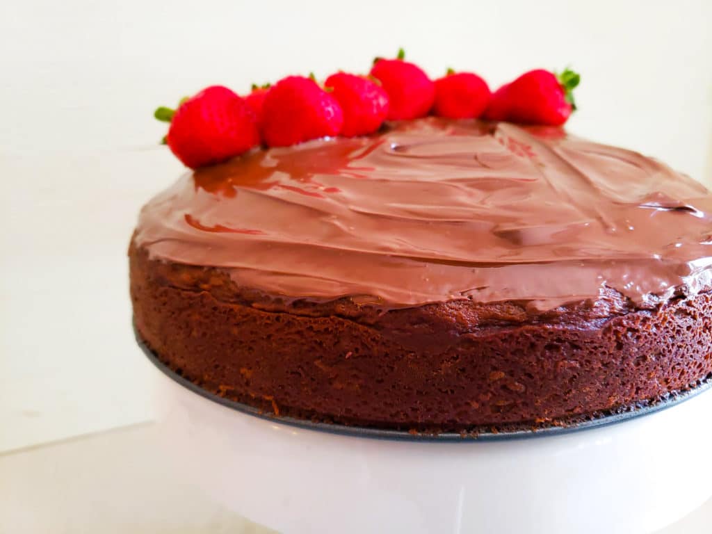 Chocolate Milk Cake with Nutella | Savor Recipes