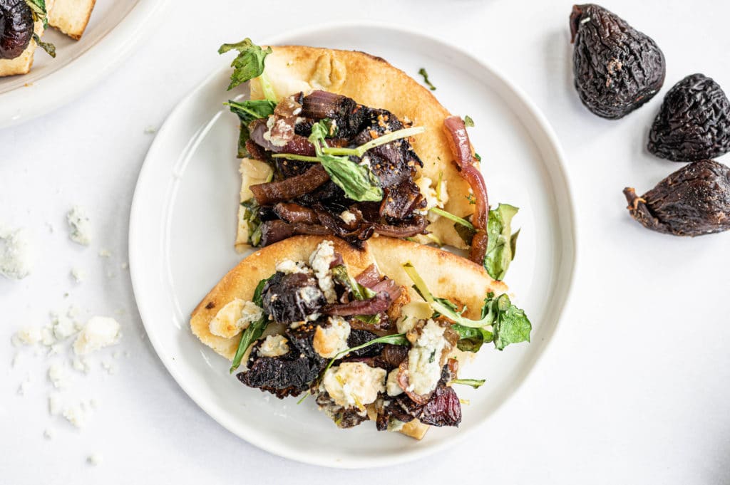 flatbread with blue cheese and figs